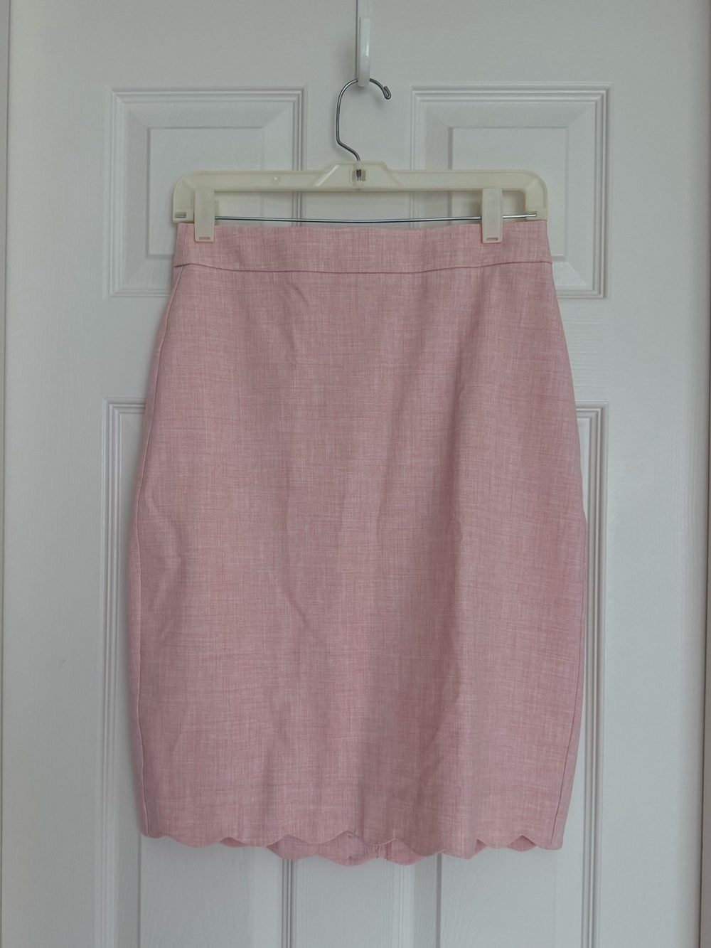 Elle Pink Scalloped-Hem Pencil Skirt